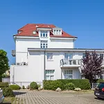 Haus Am Park 04 *